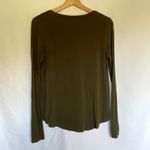 Aero seriously soft perfect crew olive green long sleeved top women's size M Size M Photo 5