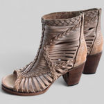 Freebird Bela open toe distressed leather heels taupe wastern chic zipper size 9 Tan Photo 0