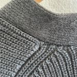 Everlane The Boxy Cardigan in Everyday Cotton in Heathered Charcoal, Size Small Photo 10