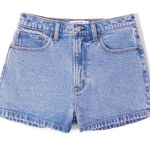 Abercrombie & Fitch Curve Love Mom Short Photo 0