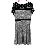 Loft  Size 6P Short Sleeve Round Neck Dress Black and White‎ Floral Print Rayon Photo 1