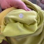 Lululemon Loungeful High-Rise Short 4" Electric Lemon Sz 2 GUC Photo 7