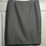 Kasper  Separates Women's Skirt - Size 12 - Black/White Lined Photo 0