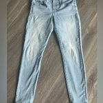 Lucky Brand Light Wash Ava skinnies size 8(29) Photo 0
