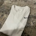 Nike NWT  White Legend Short Sleeve T-Shirt Size Small Photo 2