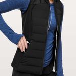Lululemon  Down For It All Vest Black Size 2 NWT 2018 Edition 700-Fill Primaloft Photo 4