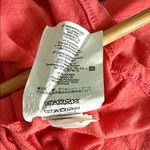 Vans  Off the Wall Size Small Women's Short Sleeve Tee in Coral Photo 8