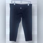 Lululemon  Women’s Snap Me Up Crop Capri Athletic Leggings Photo 3