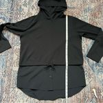 Athleta  Women's Gallery Hoodie Top in Black Size Medium Photo 9