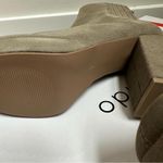 Blondo Rozalie Waterproof Platform Chelsea Boot Grey Brown Suede Leather Size 7 Photo 6