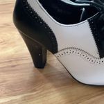 Viva black and white shoes wingtip tap like shoes size 36 (5.5) Black Photo 1