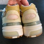 New Balance  W992FN Women's Beige Gray Running Shoes Sneakers Size 8.5‎ US READ Photo 1