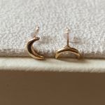 Lulus Gold crescent moon studs Photo 3