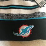 🩵NWT🩵 Miami dolphins Beanie Winter Beanie Blue With Pom Pom One Size Fits All Photo 3