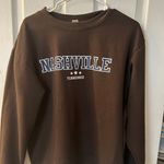 Amazon crew neck Photo 1