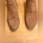 Universal Threads Western Style Ankle Boots Booties Universal Thread Tan Slip On EUC Photo 2