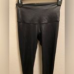 Victoria's Secret  Sport Black High Shine Liquid Legging. Photo 1