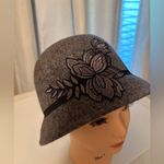 Nine West NWOT Woman’s Elegant Gray Wool Cloche Hat with Floral Embroidery Photo 1