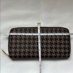 None Houndstooth Zip-Around Wallet EUC Photo 10