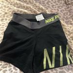Nike  Pro Dri-Fit Spandex Photo 1