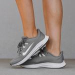Nike  Gray and White Women's Sneakers Photo 0