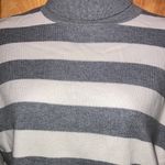 Gap Gray & White Striped  Size Medium Turtleneck Sweater Photo 3