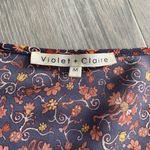 Violet+Claire  Buttoned Blouse w Printed Design size M Photo 4
