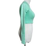 Gymshark  Medium Cropped Long Sleeve Shirt Athletic Photo 1