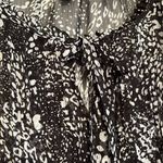 EXPRESS Women’s Flowy Top with Elastic Bottom Photo 2