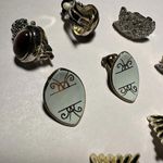 Lot of 4 Women’s Costume Jewelry Clip Photo 4