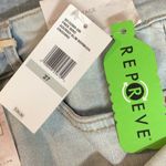 Jessica Simpson  Size 27 Light Denim Adored Slim Bermuda Jean Shorts. New W/Tag Photo 3