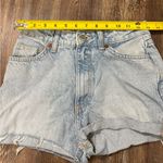 ZARA  Distress Light Blue Denim Mom Shorts Cuffed Button Fly Distressed Size 4 Photo 2