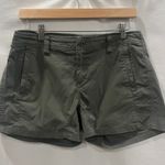 Kuhl Green Shorts Womens Size 6 Outdoor Granola Girl Earthy Nature Hiking Trails Photo 0