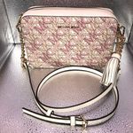 Michael Kors MICHAEL Jet Set Medium Logo Smokey Rose Multi Camera Crossbody Bag Photo 3