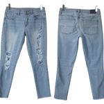 American Eagle  AEO Women's Distressed Light Wash Crop Jegging Jeans Size 4 Photo 2