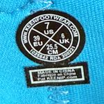 Keen  Knotch Creek Sz 7 Open Toe Sandals Shoes Blue Yellow Adaptive Hook & Loop Photo 10