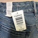 Torrid High Rise Floral Embroidered Denim Raw Hem Blue Jean Shorts Womens 10 Photo 6