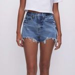Good American NWT  Good 90’s Denim Shorts in Indigo Distressed Size 8 Photo 3