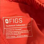 FIGS  set Bright‎ Coral Jogger pants and top XS women’s Photo 7