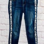 Driftwood  Embroidered Jeans sz 26 Photo 0