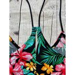No Boundaries  Tropical Hibiscus Flora Sleeveless Top  Photo 13