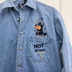 Vintage Warner Bros Daffy Duck Chambray Button Up Size XS Photo 47