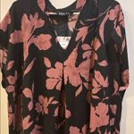 YOURS CLOTHING BRAND
BLACK TEXTURED MATERIAL WITH DARK PINK MAUVE FLORAL DESIGN Black Size XXL Photo 0