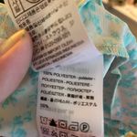 Levi's NWT Levi’s Women’s Long Sleeve Yvie Blouse, Crop Top, Green and Cream Floral Photo 11