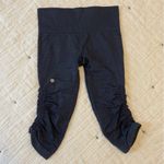 Lululemon  In The Flow Crop II Seamless Legging in Heathered Inkwell Size 4 Photo 8