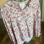 Time & Tru Floral pattern business casual top button down top Pink Size M Photo 4