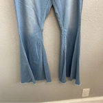Guess ‎ High Rise Flare Jeans Size 31 Photo 3
