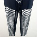 Alto Giro Fun Fitness Floral Colorblock Navy & White High Rise Striped Leggings Blue Size M Photo 2