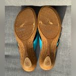 Italian Shoemakers Womens  Vale Low Wedge Thong Comfort Sandal Teal Gold Tan Sz 8 Photo 6