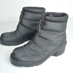 London Fog  black ankle boots size 6 Photo 0